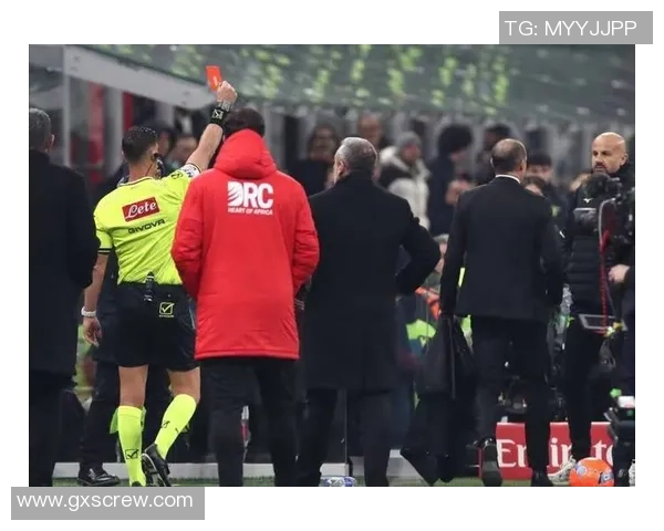 世界杯精彩对决AC米兰逆转那不勒斯帽子戏法点燃全场激情