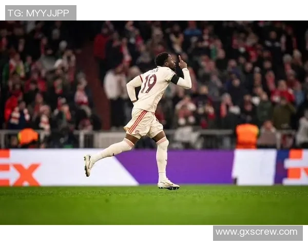 欧联杯惊现冷门尤文图斯逆转拜仁引发红牌风波全场沸腾