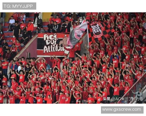 中超激战：AC米兰绝杀巴萨全场沸腾精彩集锦回顾