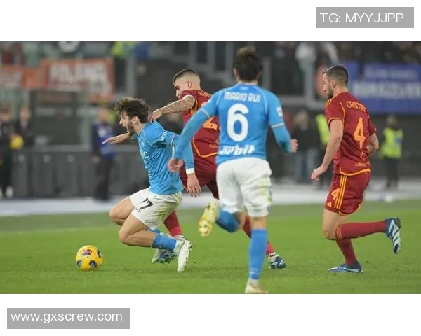 欧冠激战：那不勒斯与国米1比1平局战术解析与精彩瞬间回顾